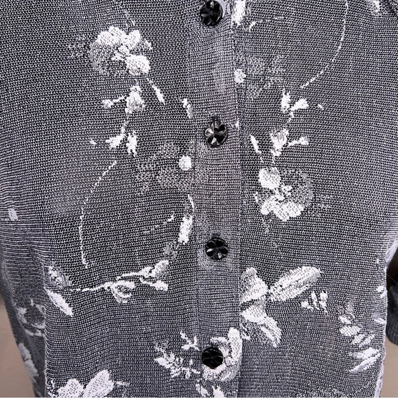 Vintage 90s Medium Eyeshadow Grey White Floral Stretch Top Button Up Half Sleeve - Picture 4 of 12